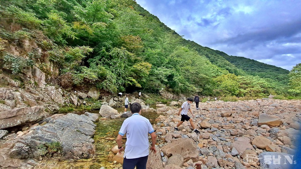 ﻿괴산중 학생 동아리, 소금강 계곡 환경 봉사 활동﻿